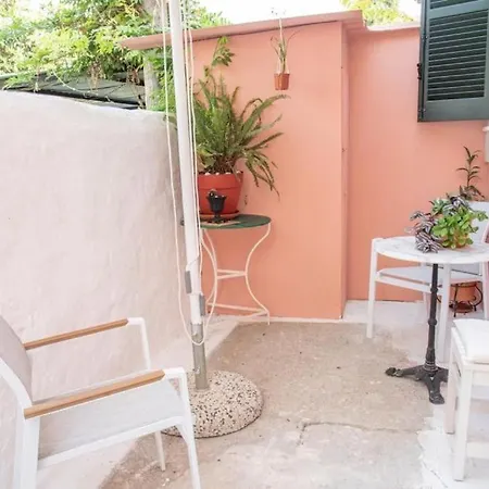 Lola's Sweet - Corfu Town コルフ島