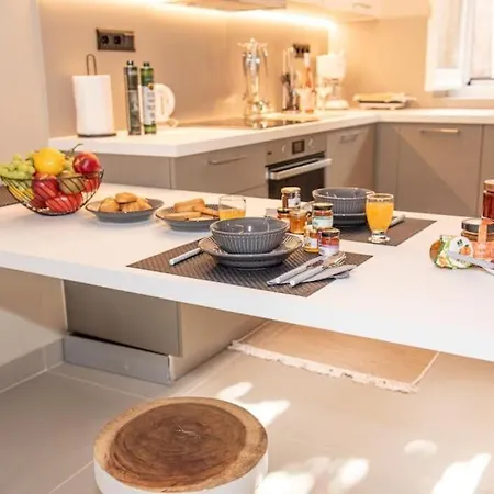 Lola's Sweet - Corfu Town Apartment *